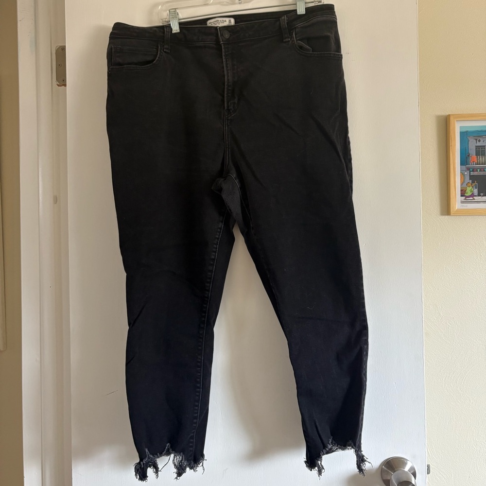 Abercrombie & Fitch Curve Love Black Ankle High Rise Jeans